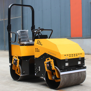 LHD-YL900 900mm ride-on tandem vibratory road roller, three-quarter rear view